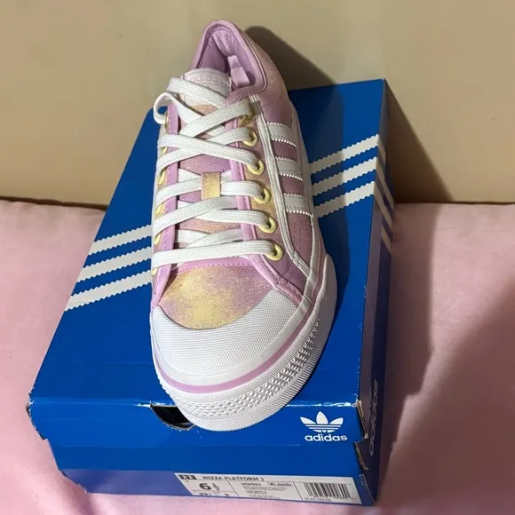Adidas Nizza PlatformHQ9992 Pink Yellow Youth size 6.5 or women’s 8 Sneakers