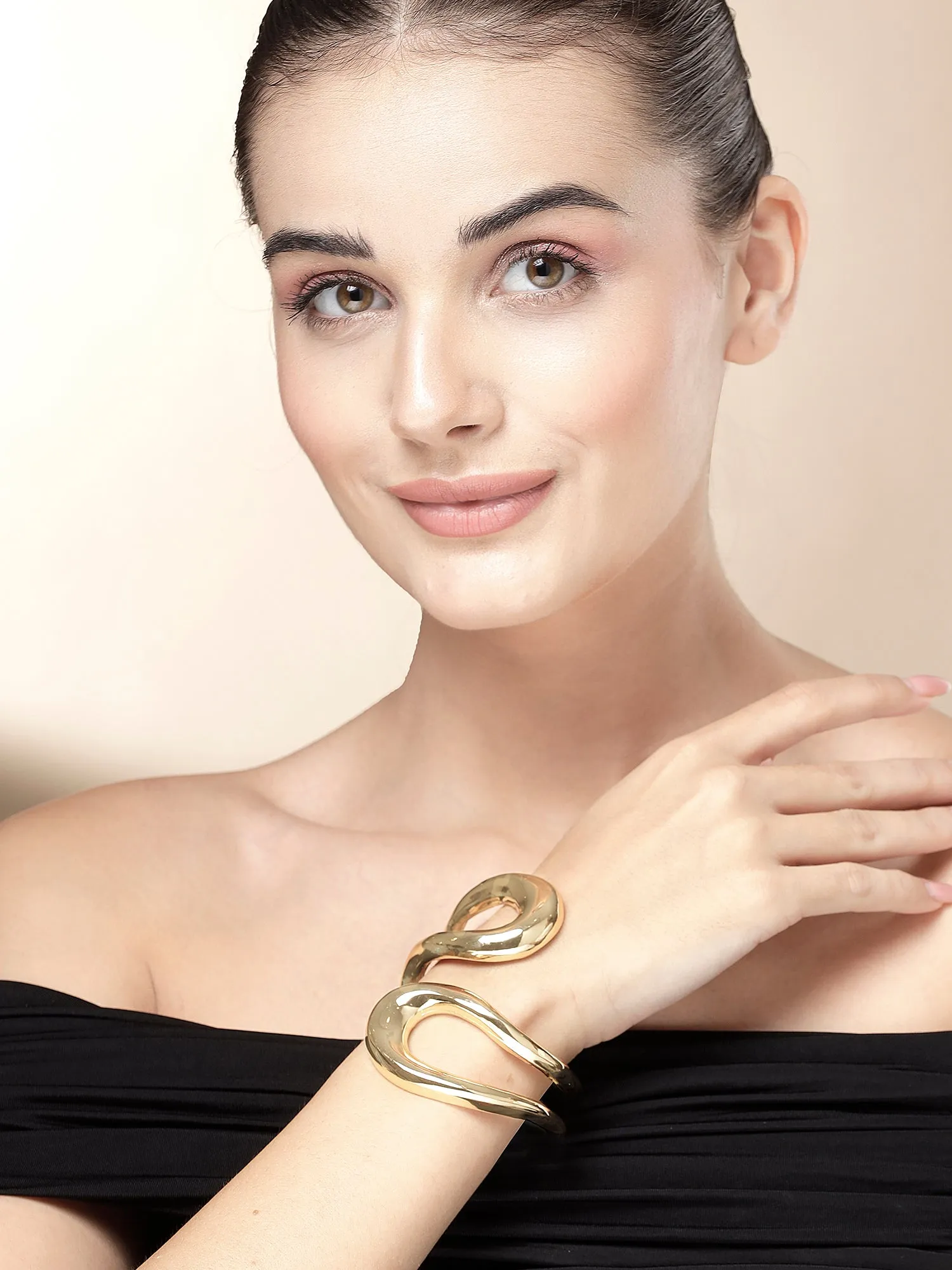 Bohey by KARATCART Gold Plated Kada Bracelet for Women