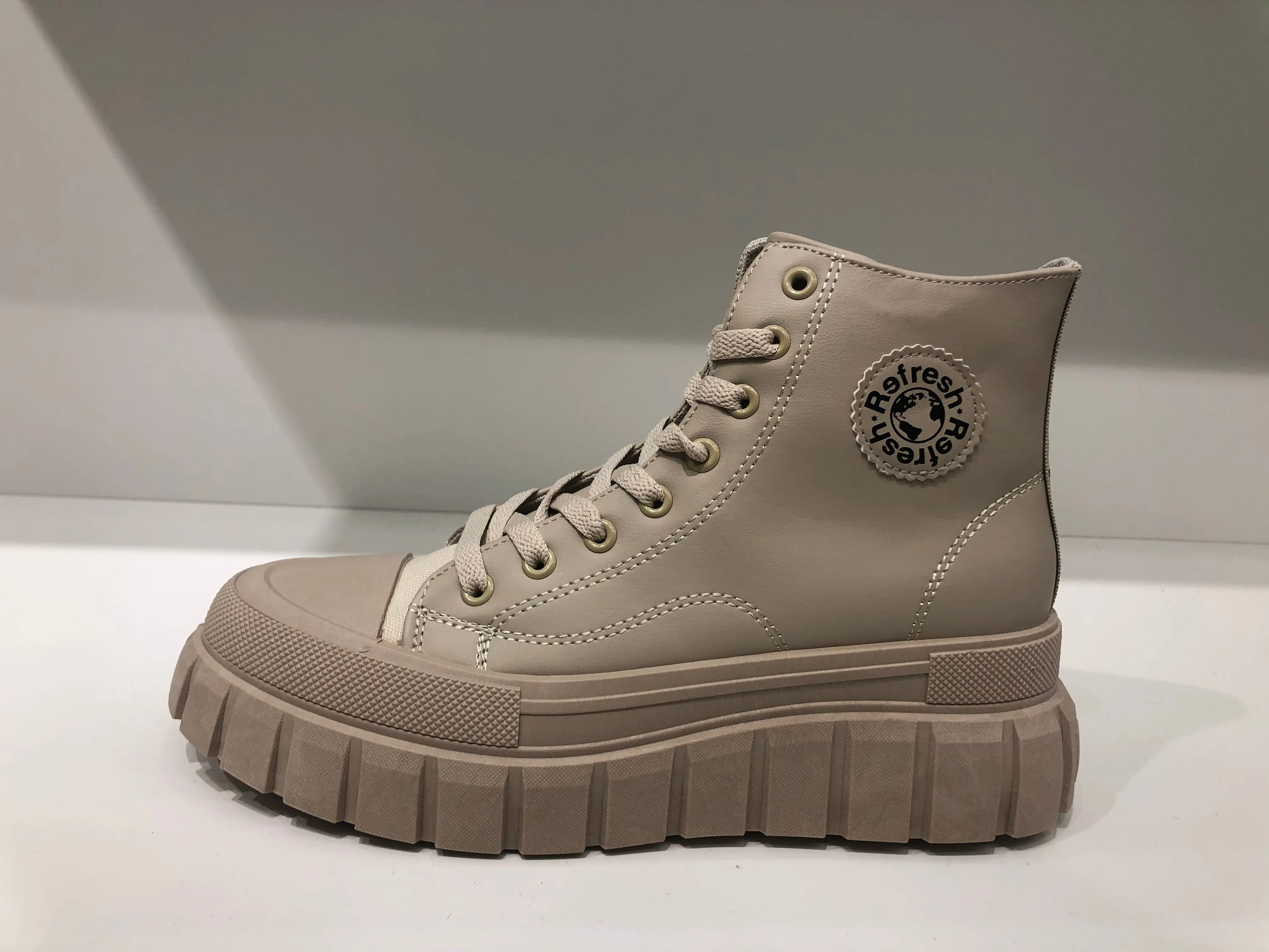 CITY TAUPE