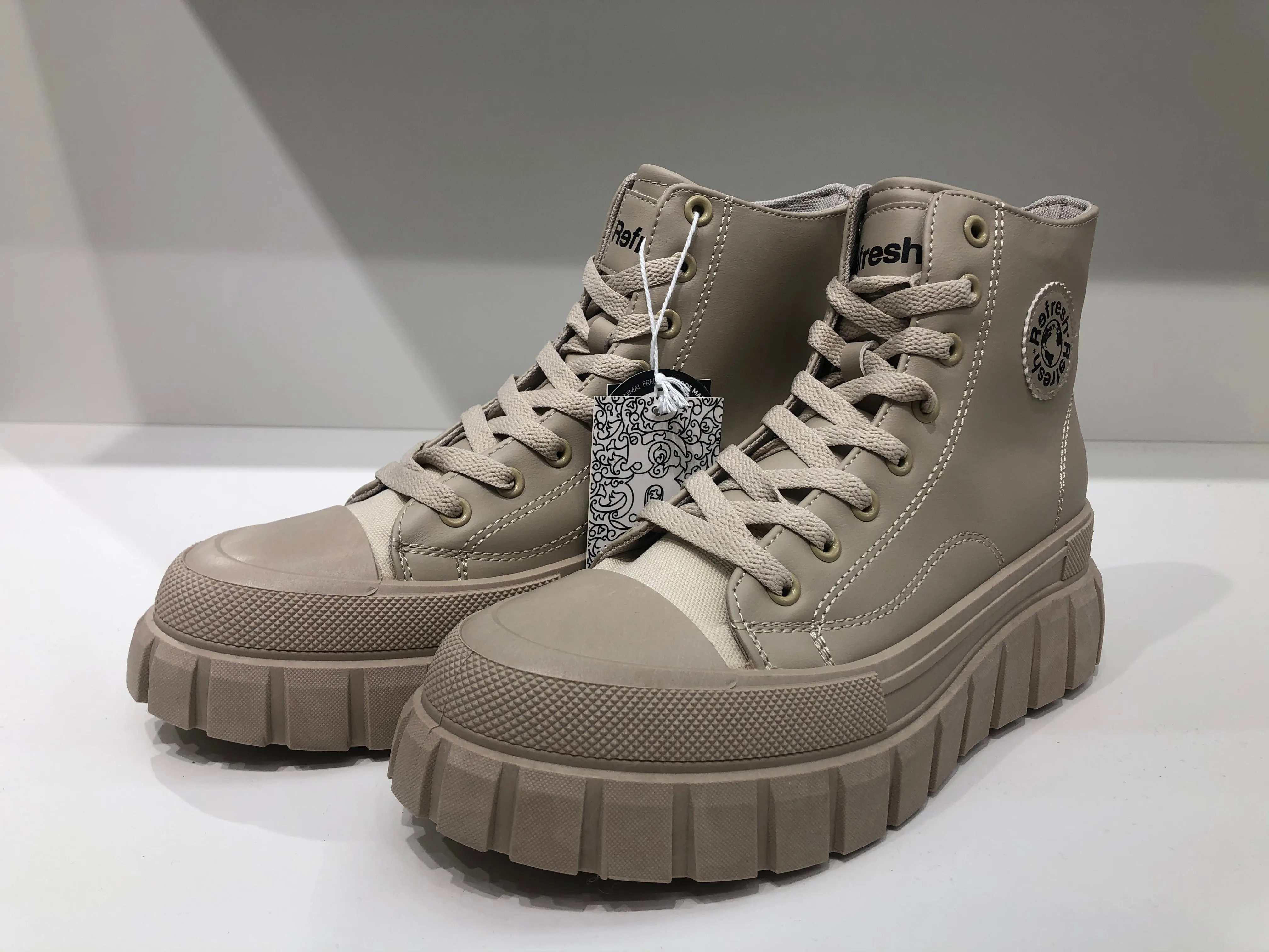 CITY TAUPE