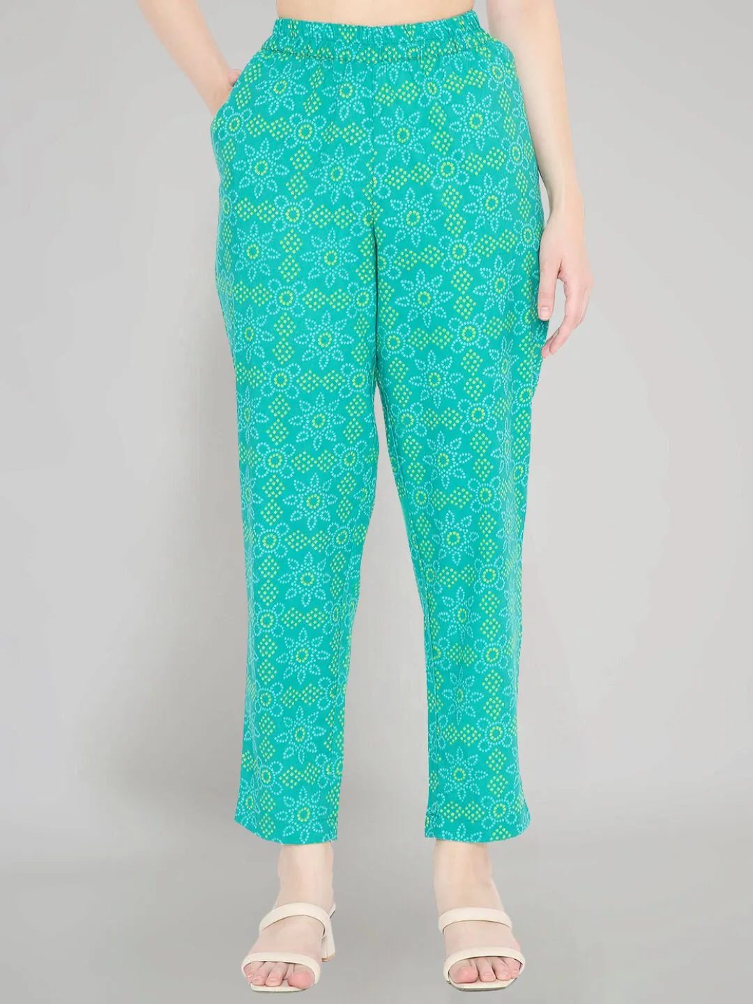 Green Bandhani Print Straight Fit Slip-on Trouser