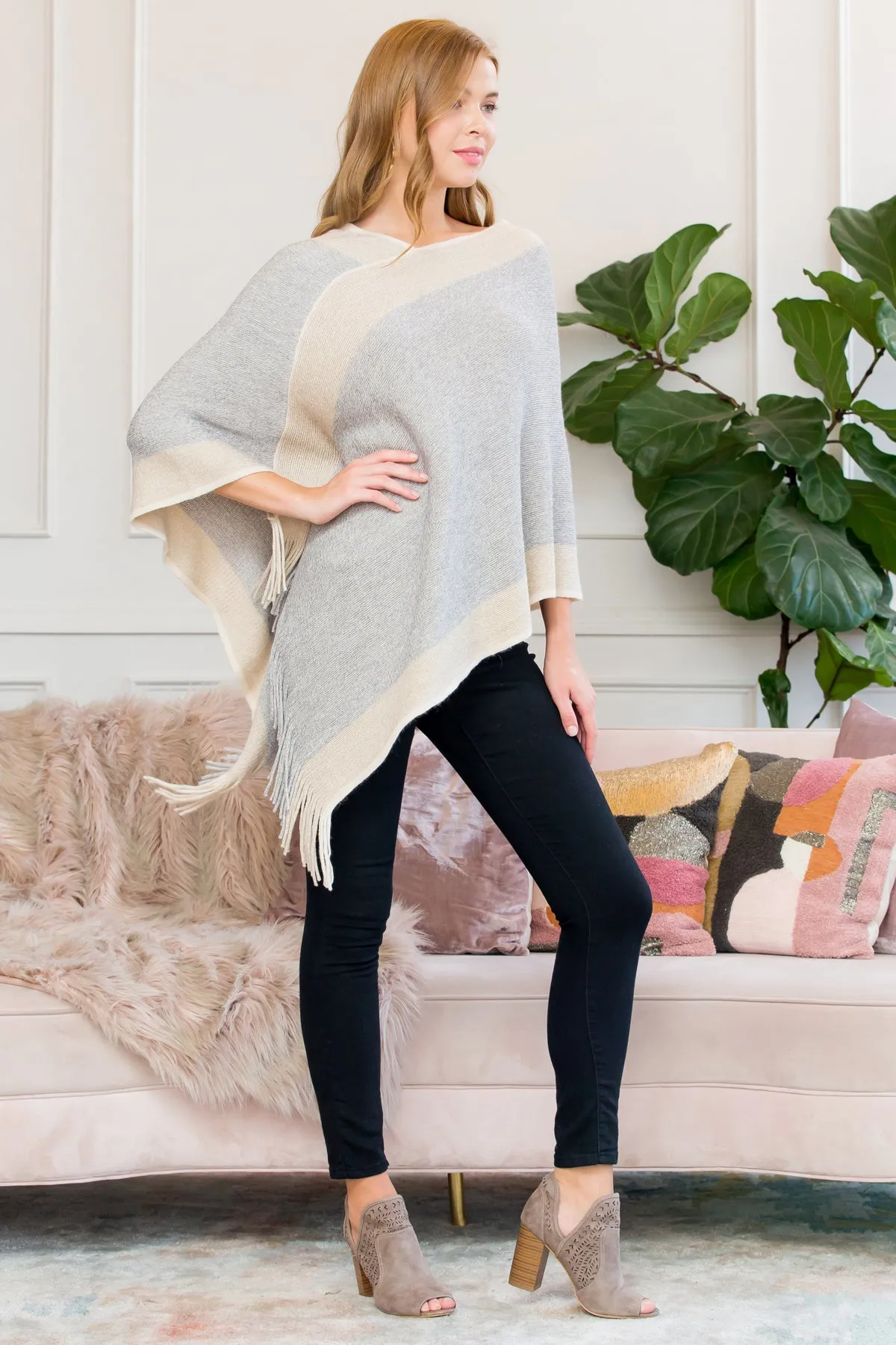 HDF3011 - ULTRA SOFT TWO TONE FRINGE PONCHO