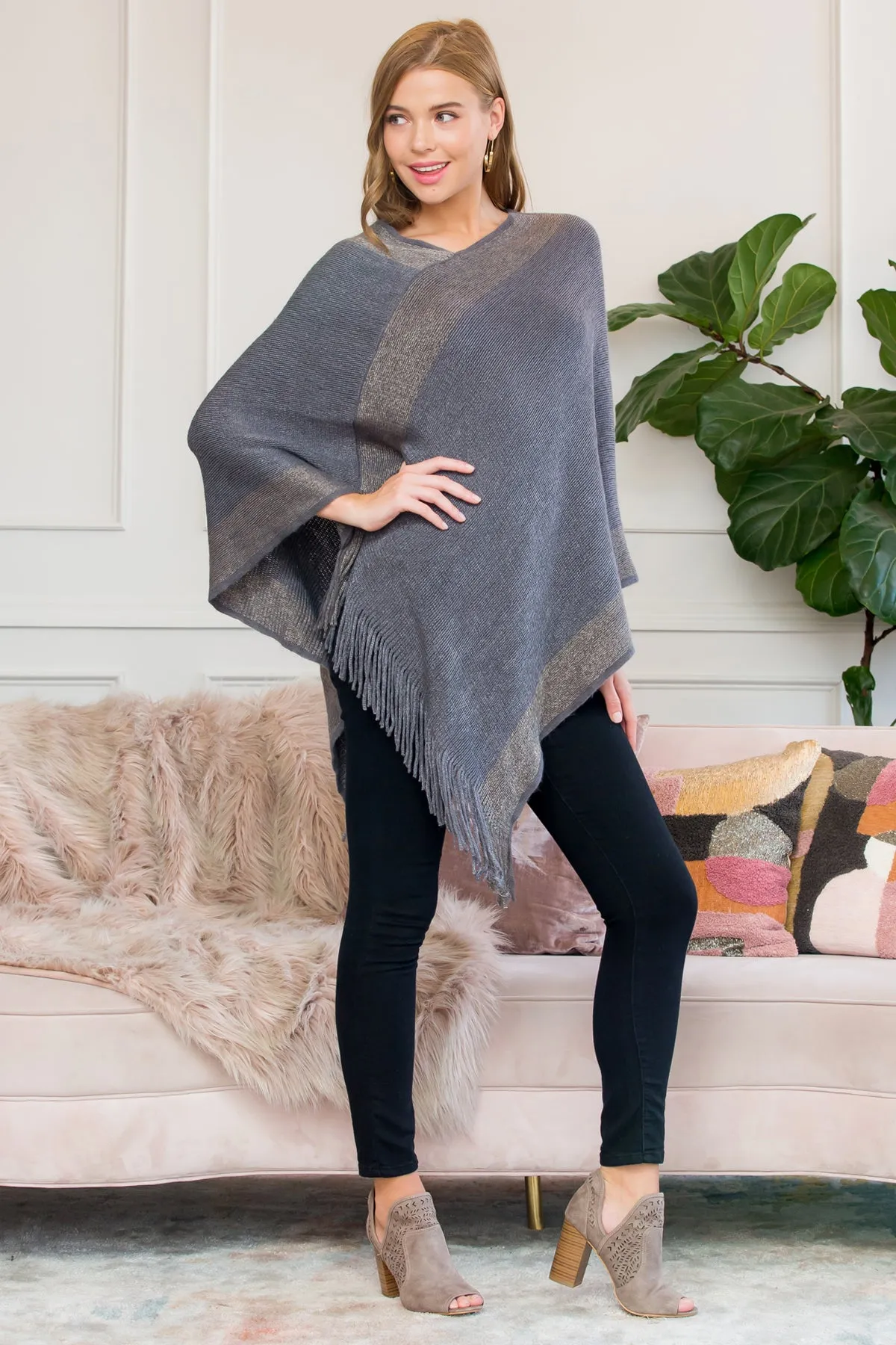 HDF3011 - ULTRA SOFT TWO TONE FRINGE PONCHO