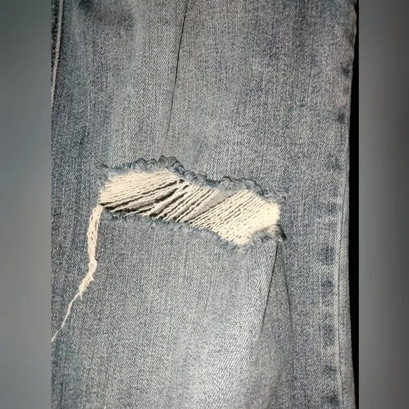 Judy Blue (Size 11/30) Medium Wash Distressed High Waisted Stretch Denim Jeans