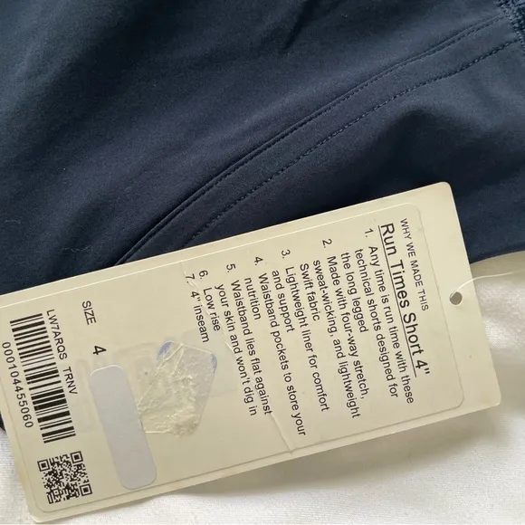 Lululemon true navy run times short NWT 4