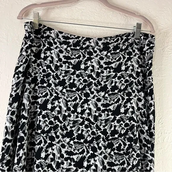 Madewell V-Neck Cami Top And Side Slit Midi Skirt in Floral Crepe Skirt Set
