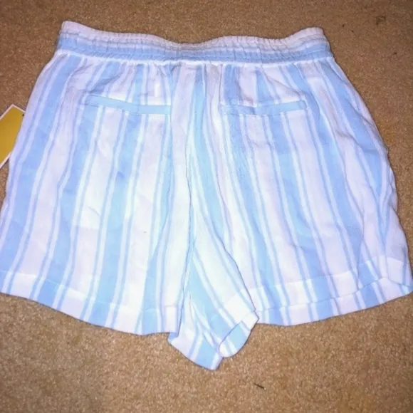 Michael Kors' lightweight drawstring shorts NEW