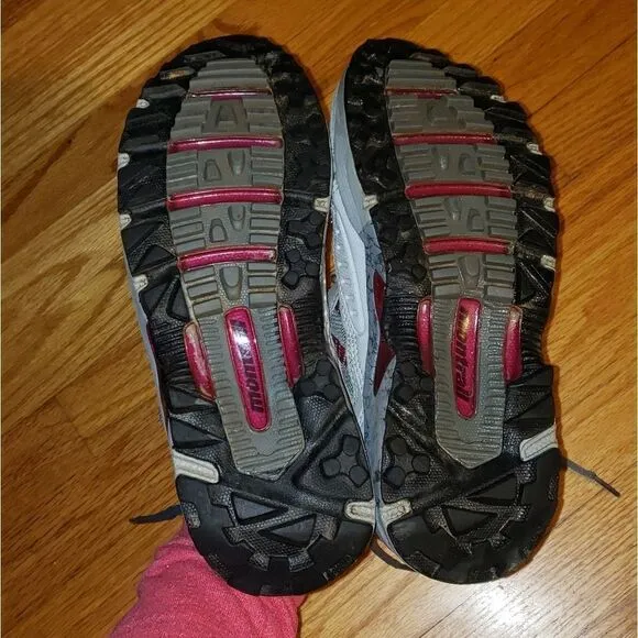 Montrail hard rock hiking Sneakers