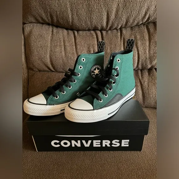 NIB CONVERSE Kids Chuck Taylor All Star Sporty Sneakers Size 3.5 Kids Unisex