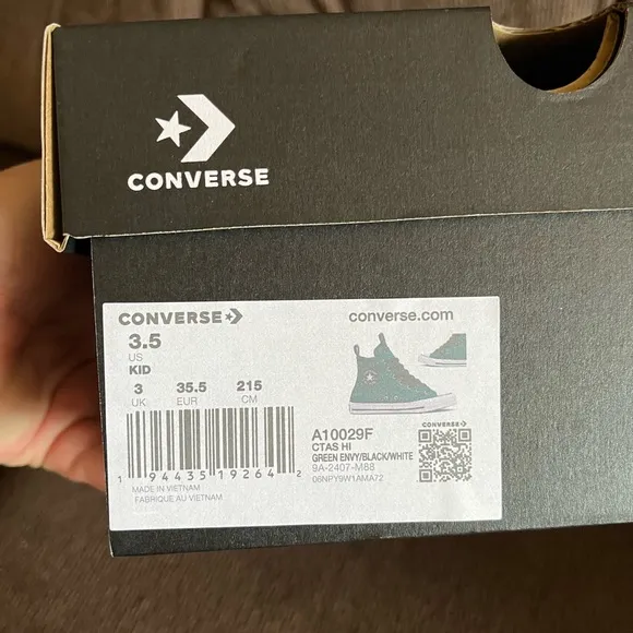 NIB CONVERSE Kids Chuck Taylor All Star Sporty Sneakers Size 3.5 Kids Unisex