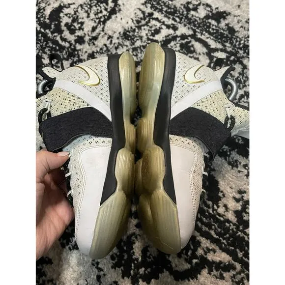 Nike LeBron 14 GS 'BHM' Youth Sneakers Size 6.5Y