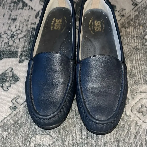 SAS women’s Simplify Everyday Loafer size 8