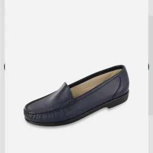 SAS women’s Simplify Everyday Loafer size 8