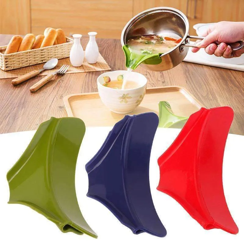 Silicone Slip On Pour Spout For Bowls Pots & Pans