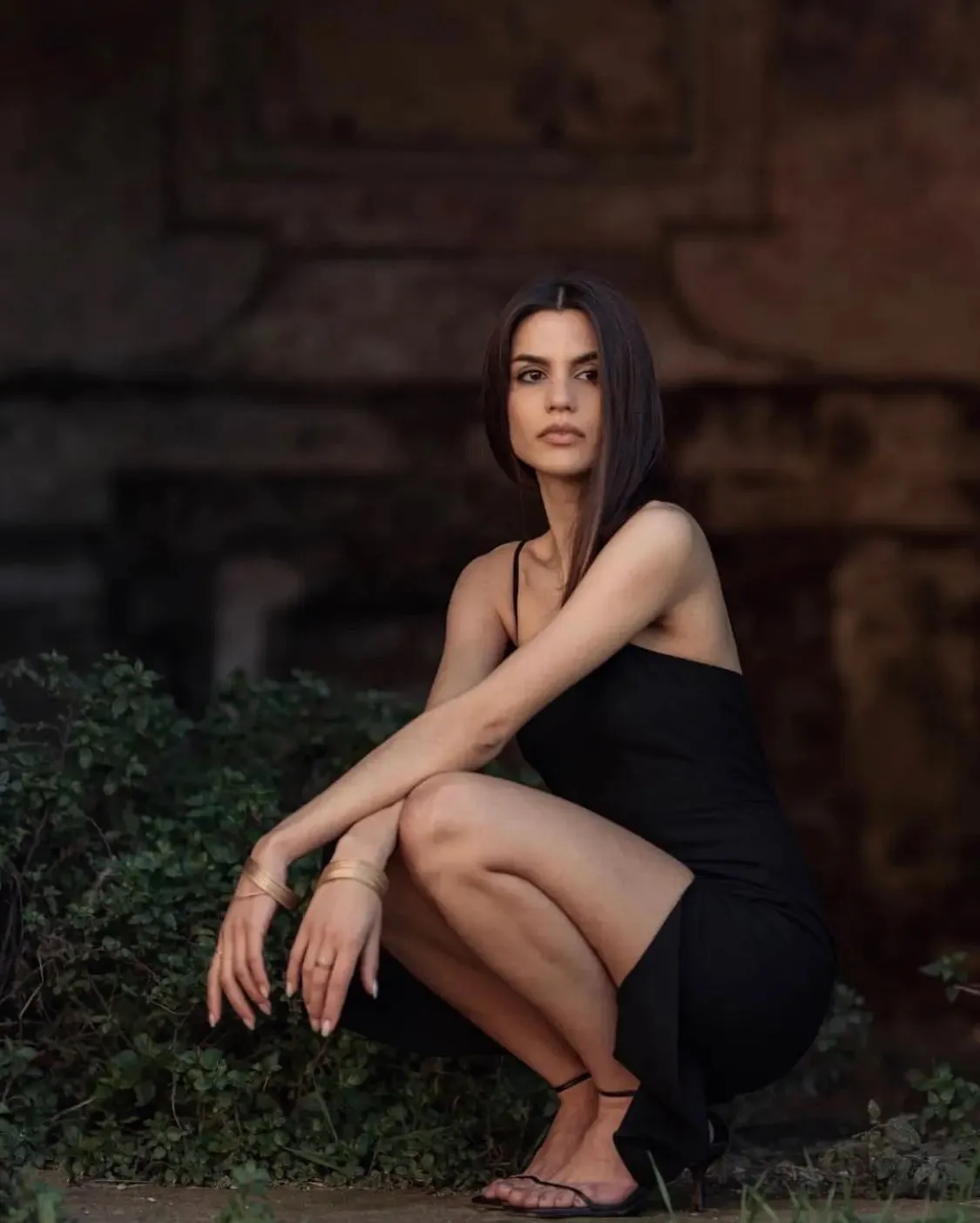 Slim Fit Black Midi Slip Dress - Elegant Casual Wear