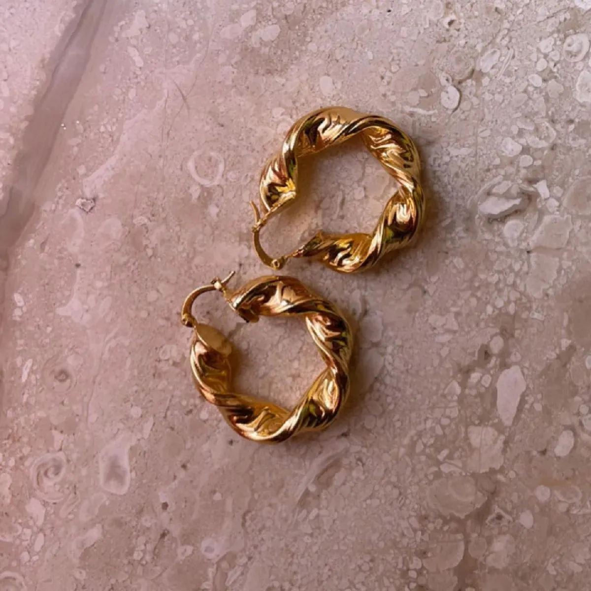 Stylish Stainless Steel Curly Gold Hoop Earring Pair For Women