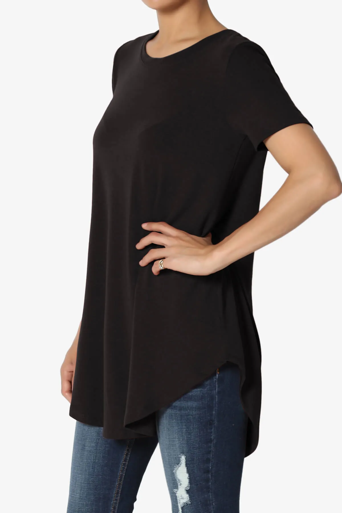 Tristan Essential Short Sleeve Round Hem Top PLUS