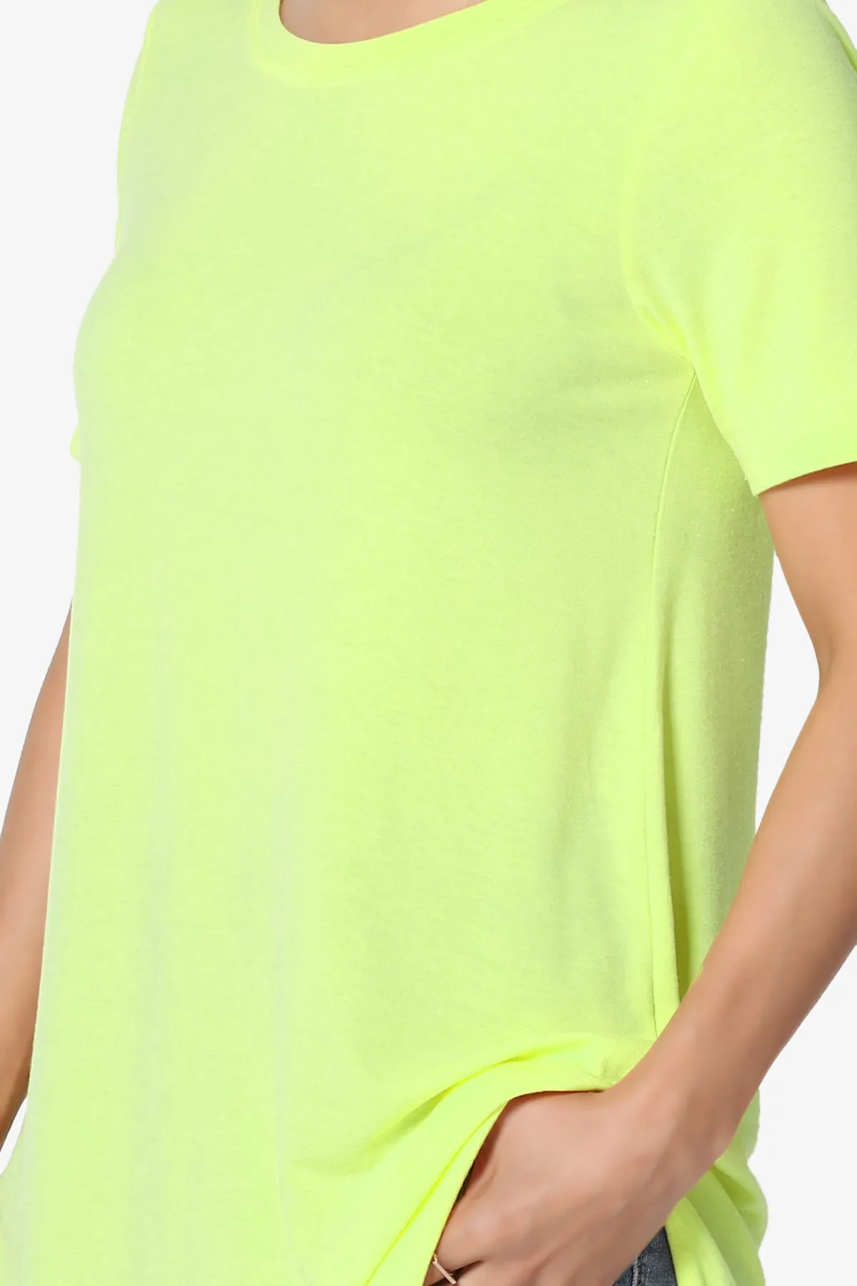 Tristan Essential Short Sleeve Round Hem Top PLUS