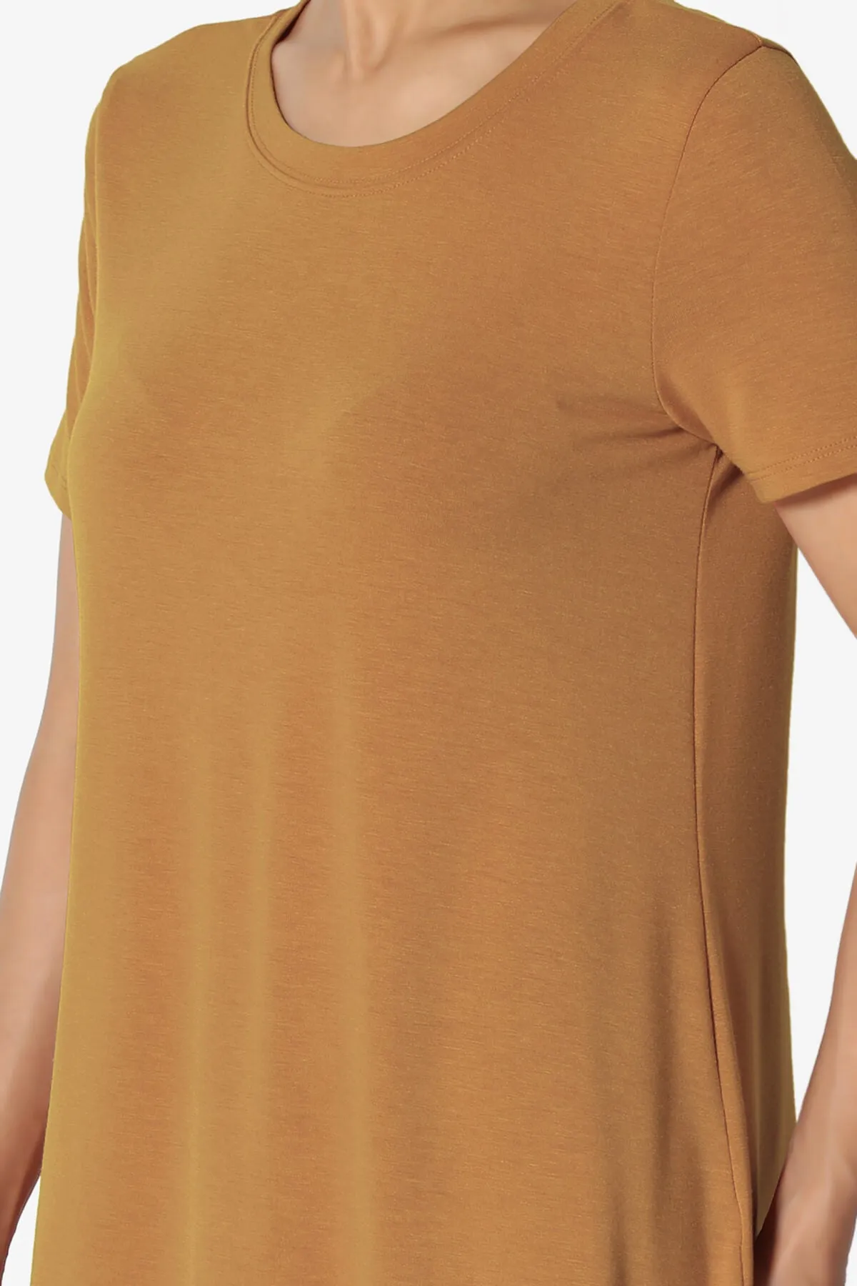 Tristan Essential Short Sleeve Round Hem Top