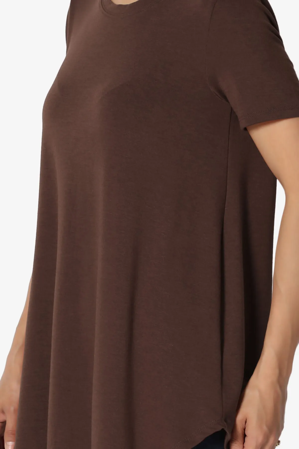 Tristan Essential Short Sleeve Round Hem Top