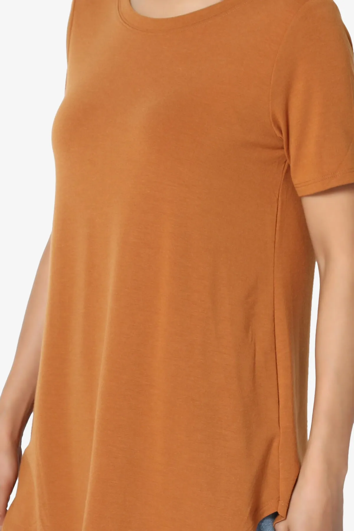 Tristan Essential Short Sleeve Round Hem Top