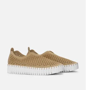 Tulip 3373 Slip on Platform In Latte